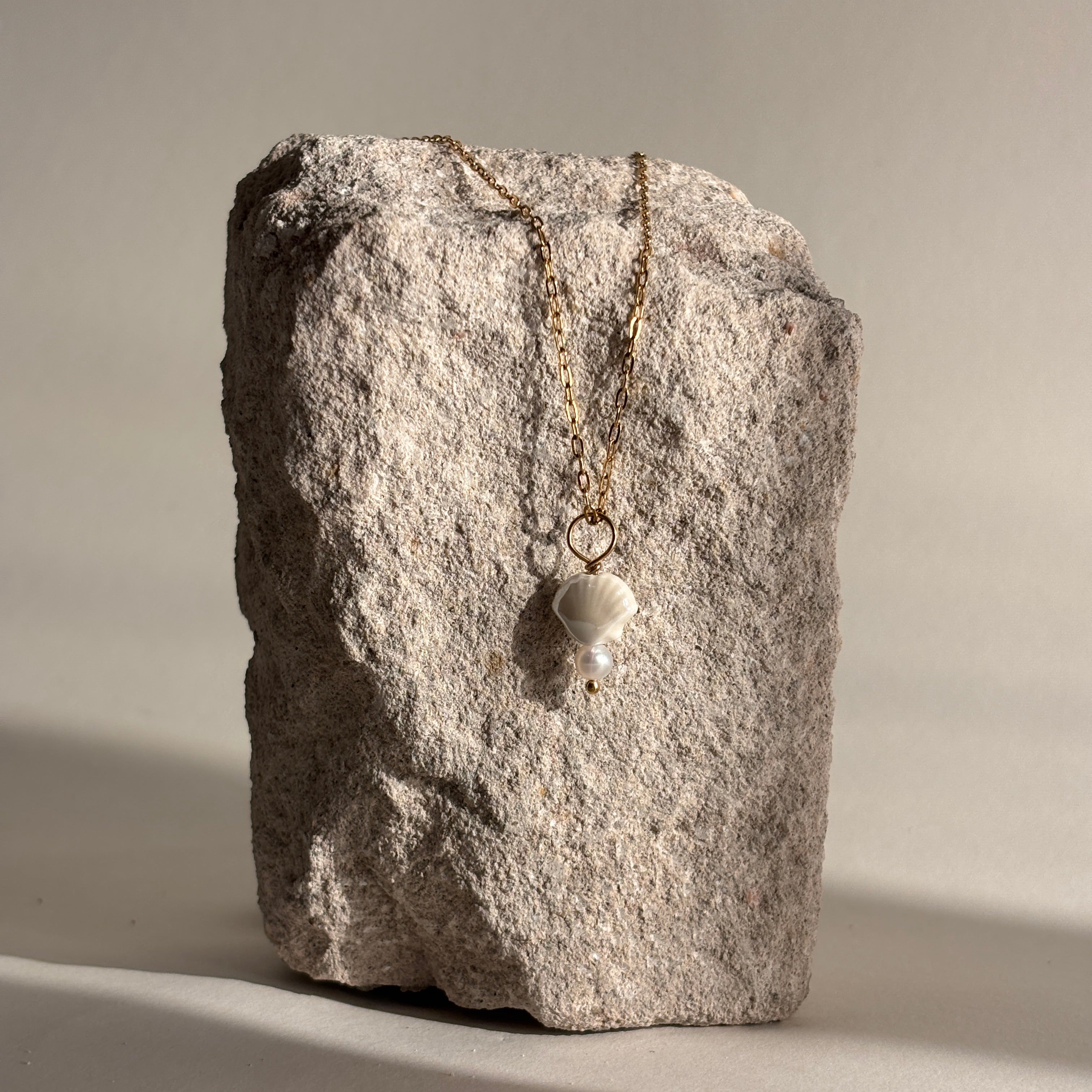 Shellbeige#Farbe_Gold