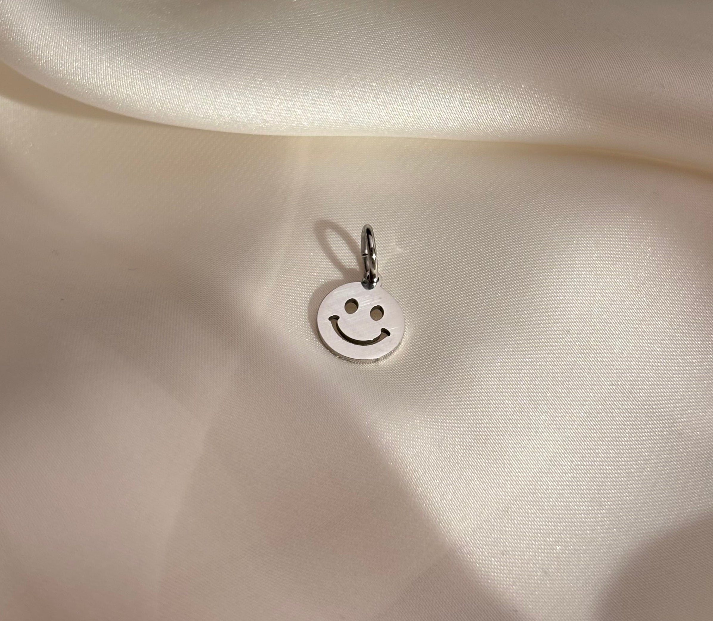 HappyFace#Farbe_Silber