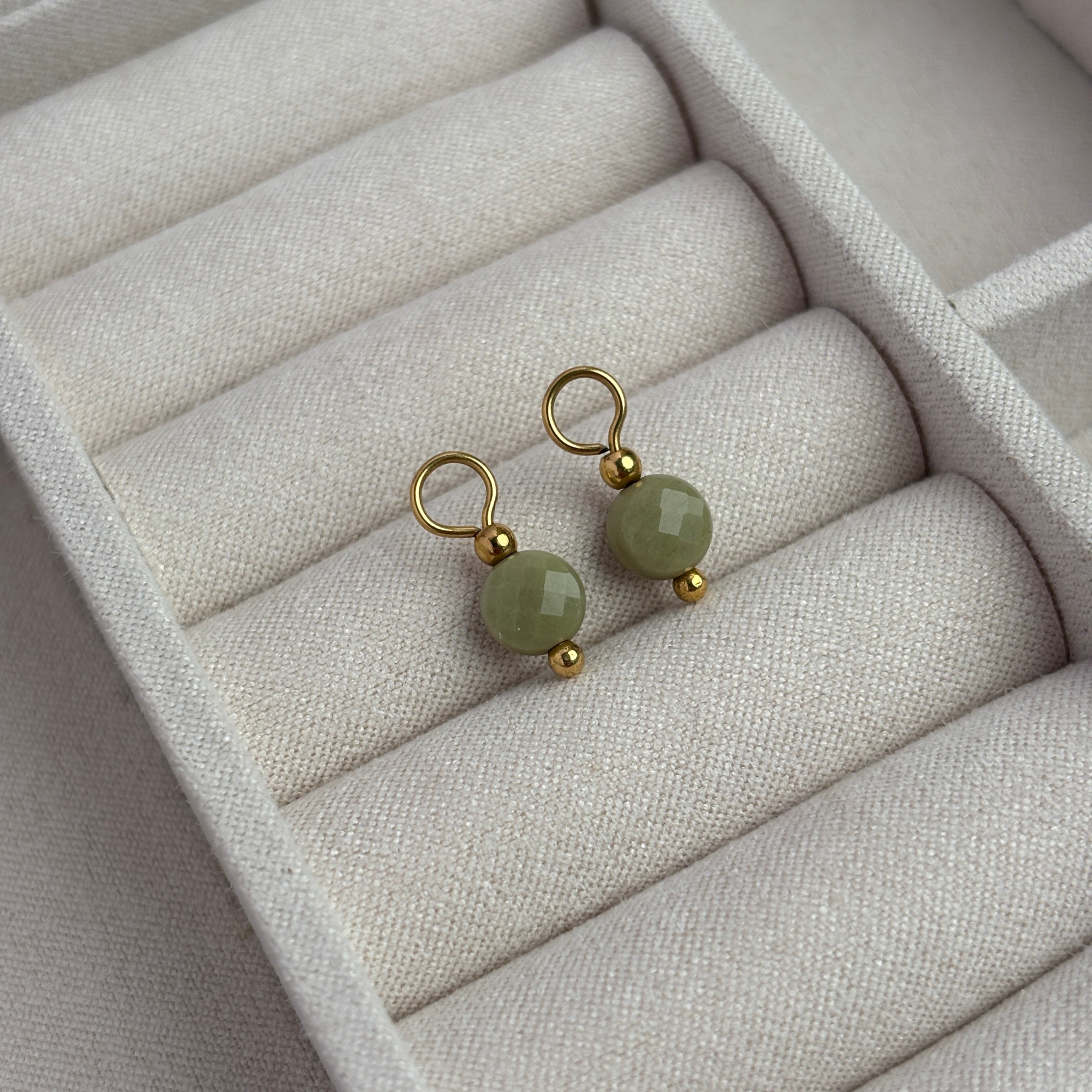 avocadojaspis#Farbe_Gold