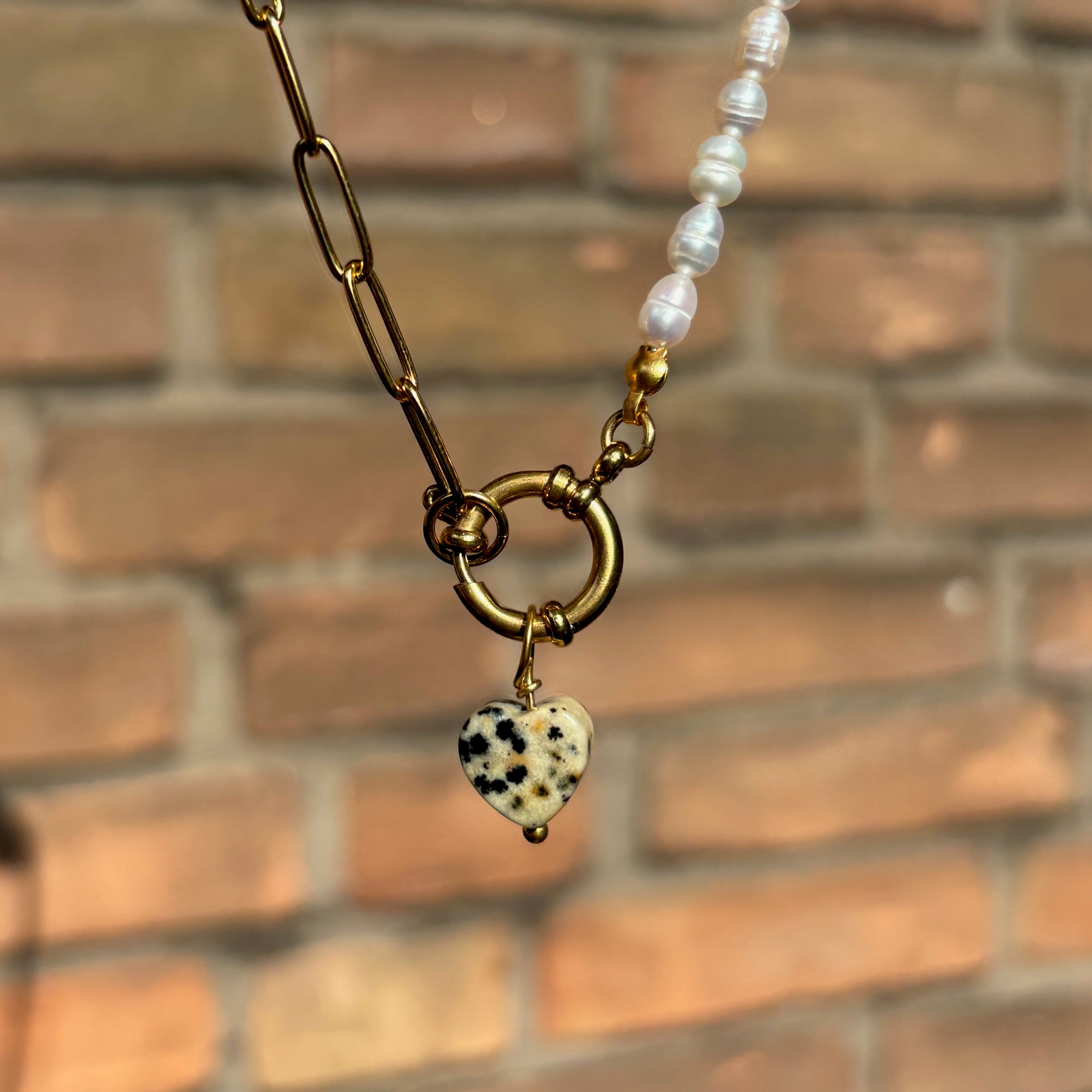 Dalmatinerherz#Farbe_Gold