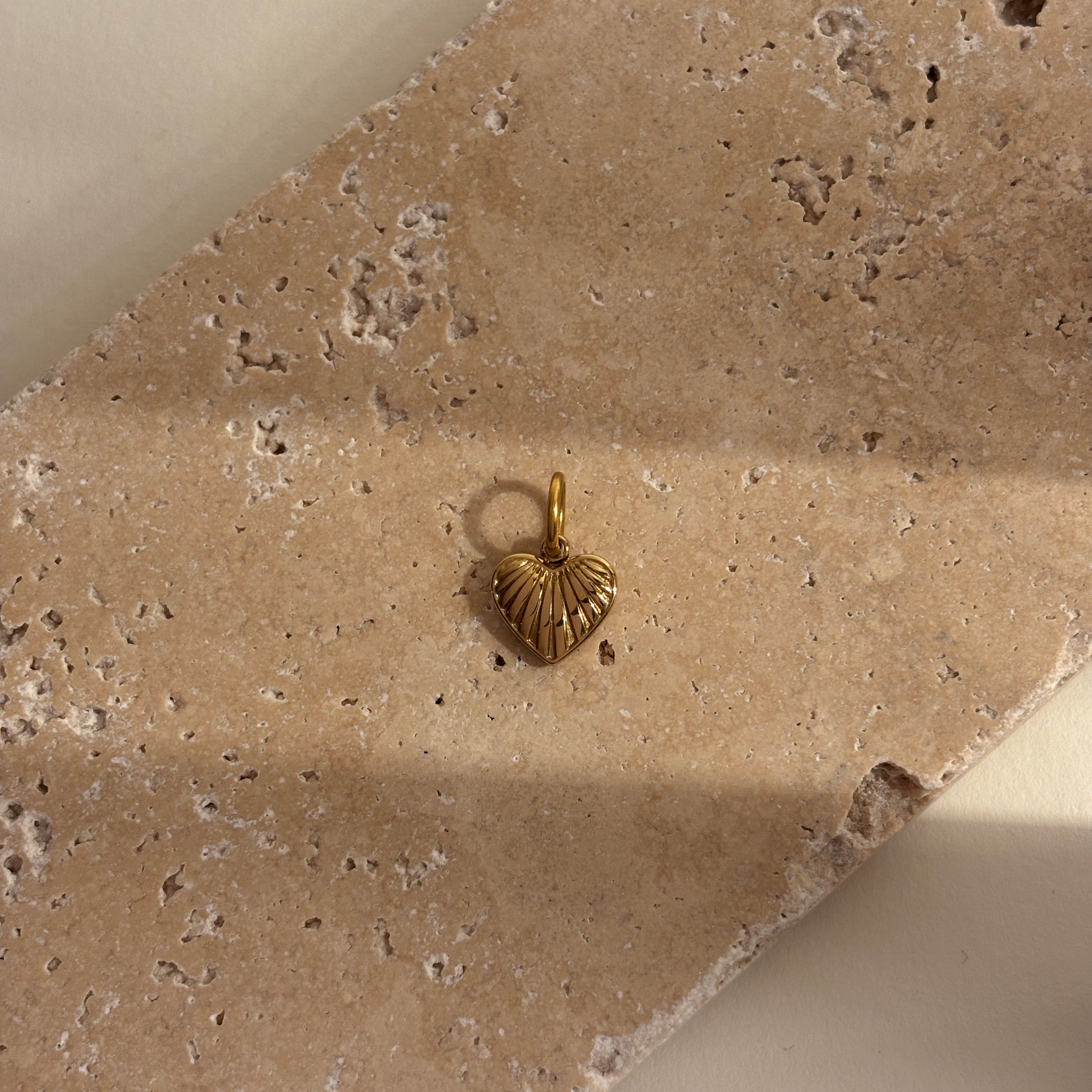 Herzstripes#Farbe_Gold