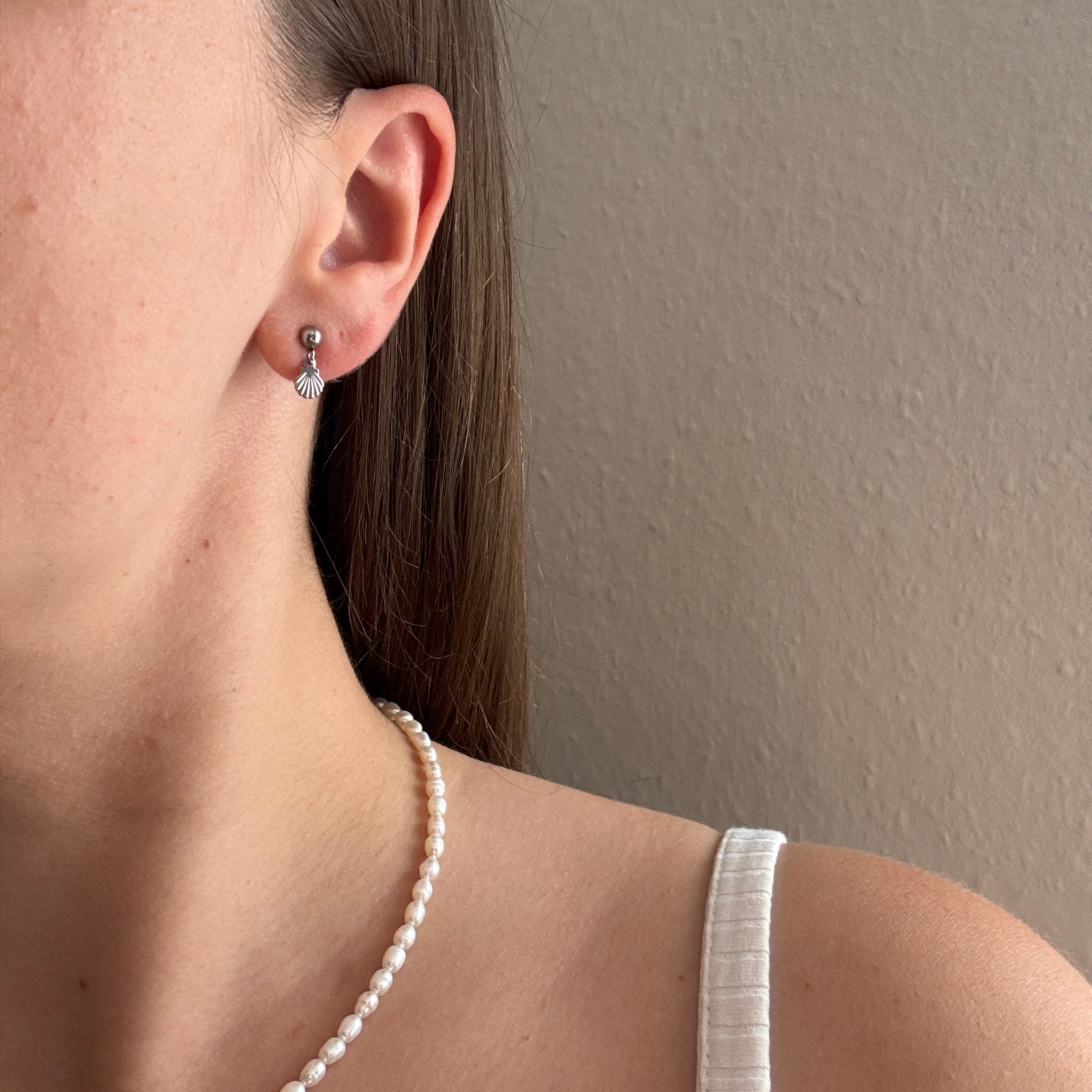 muschelohrstecker#Farbe_Silber