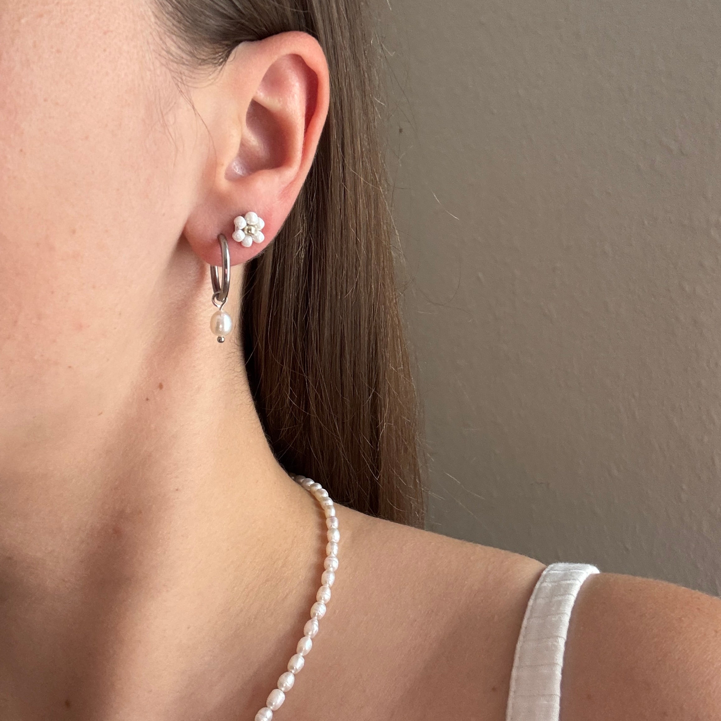 daisyohrstecker#Farbe_Silber