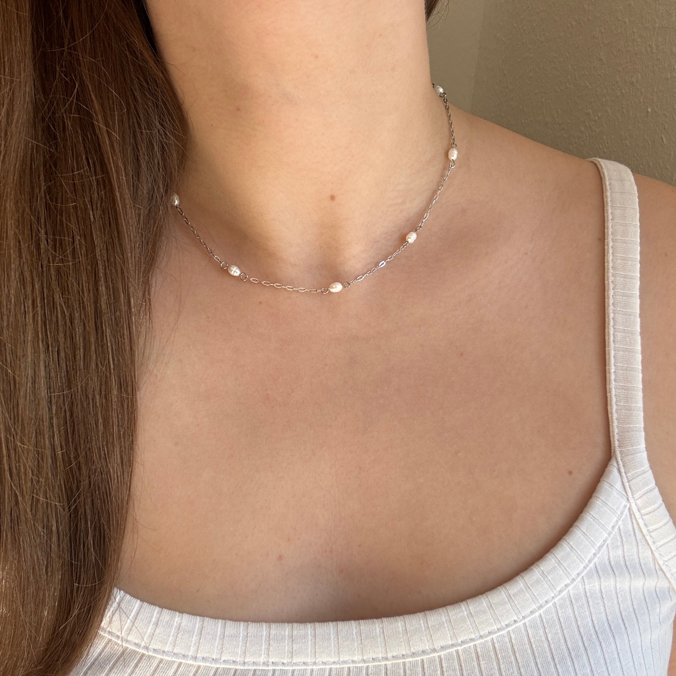 perlakette#Farbe_Silber